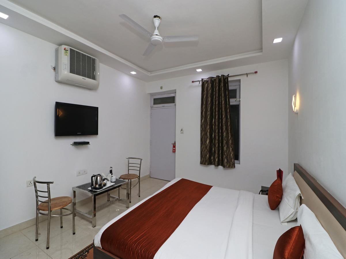 Oyo 11526 Hotel Apollo Агра Экстерьер фото