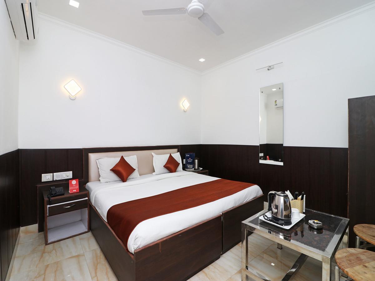 Oyo 11526 Hotel Apollo Агра Экстерьер фото