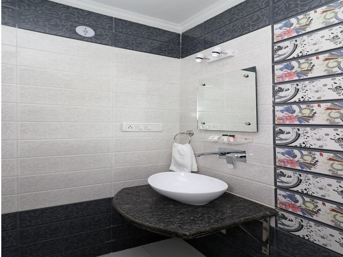 Oyo 11526 Hotel Apollo Агра Экстерьер фото