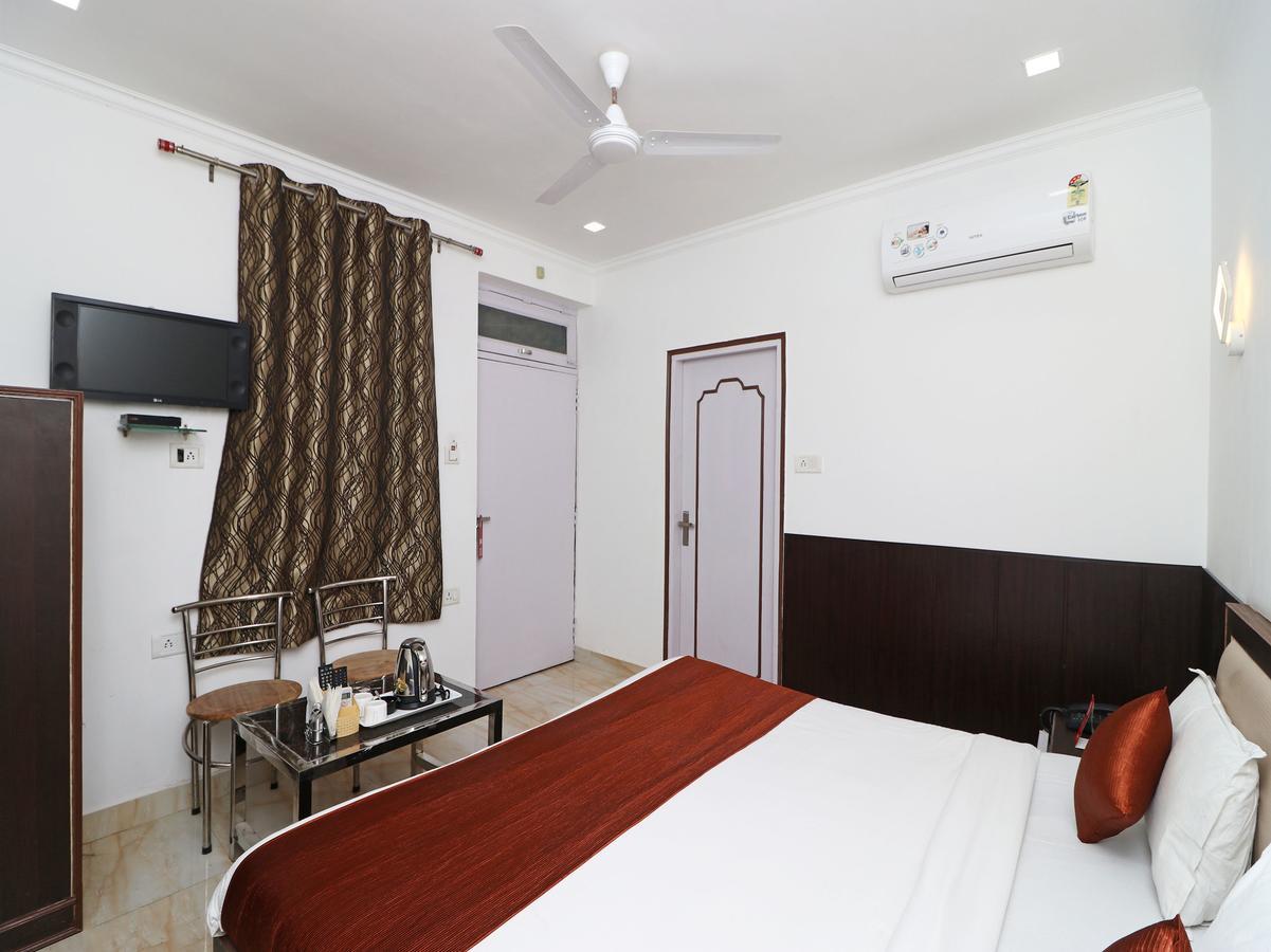 Oyo 11526 Hotel Apollo Агра Экстерьер фото