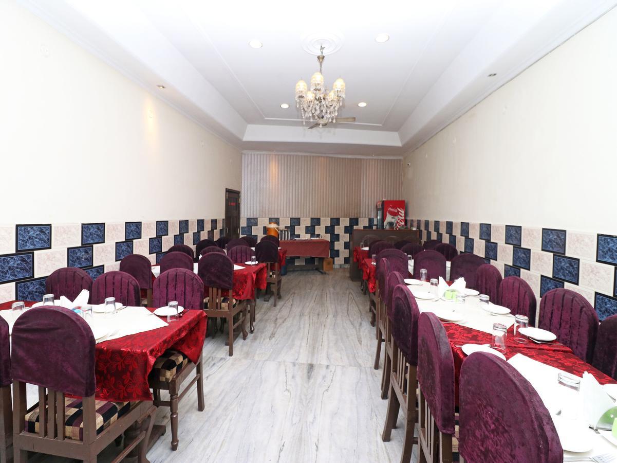 Oyo 11526 Hotel Apollo Агра Экстерьер фото