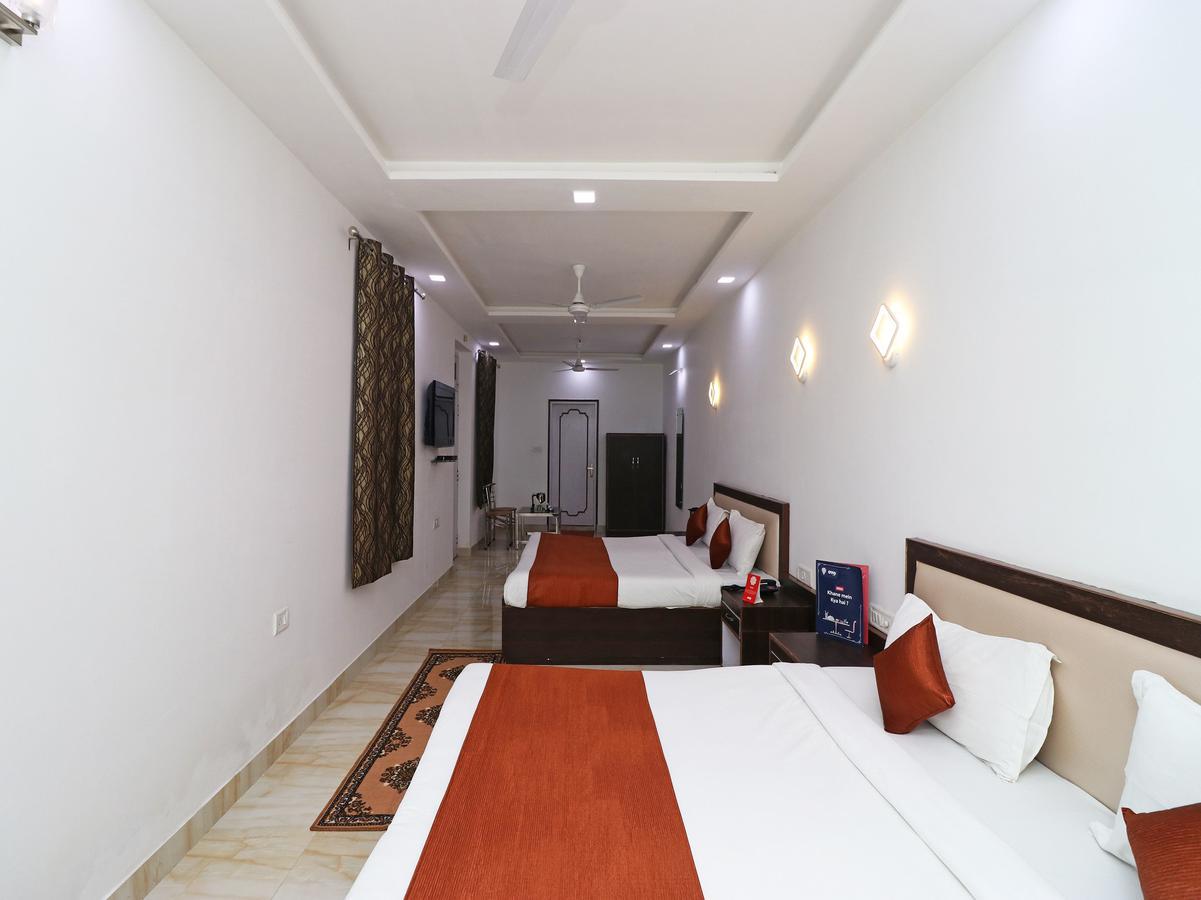 Oyo 11526 Hotel Apollo Агра Экстерьер фото